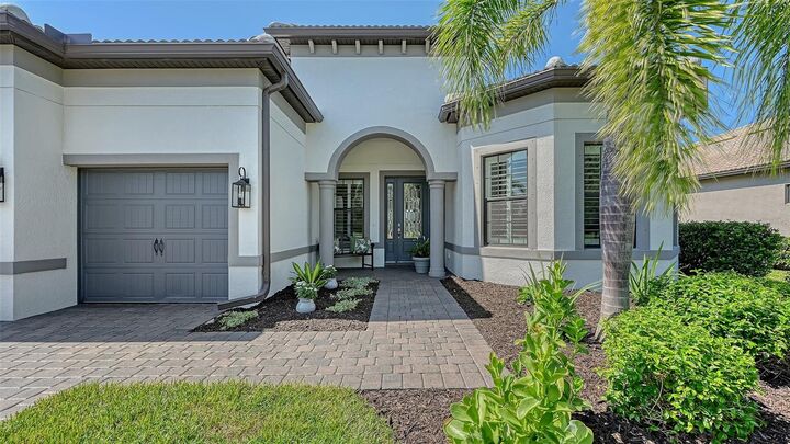 Property Photo: 7713 Mainsail Lane FL 34240