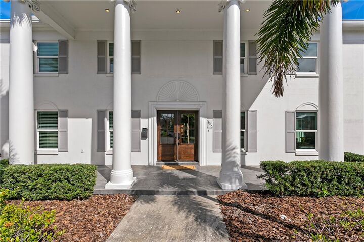 Property Photo: 4935 W Bay Way Place FL 33629