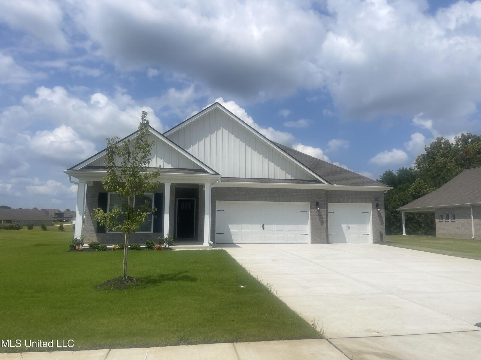 Property Photo:  5283 Borden Creek Drive  MS 38654 