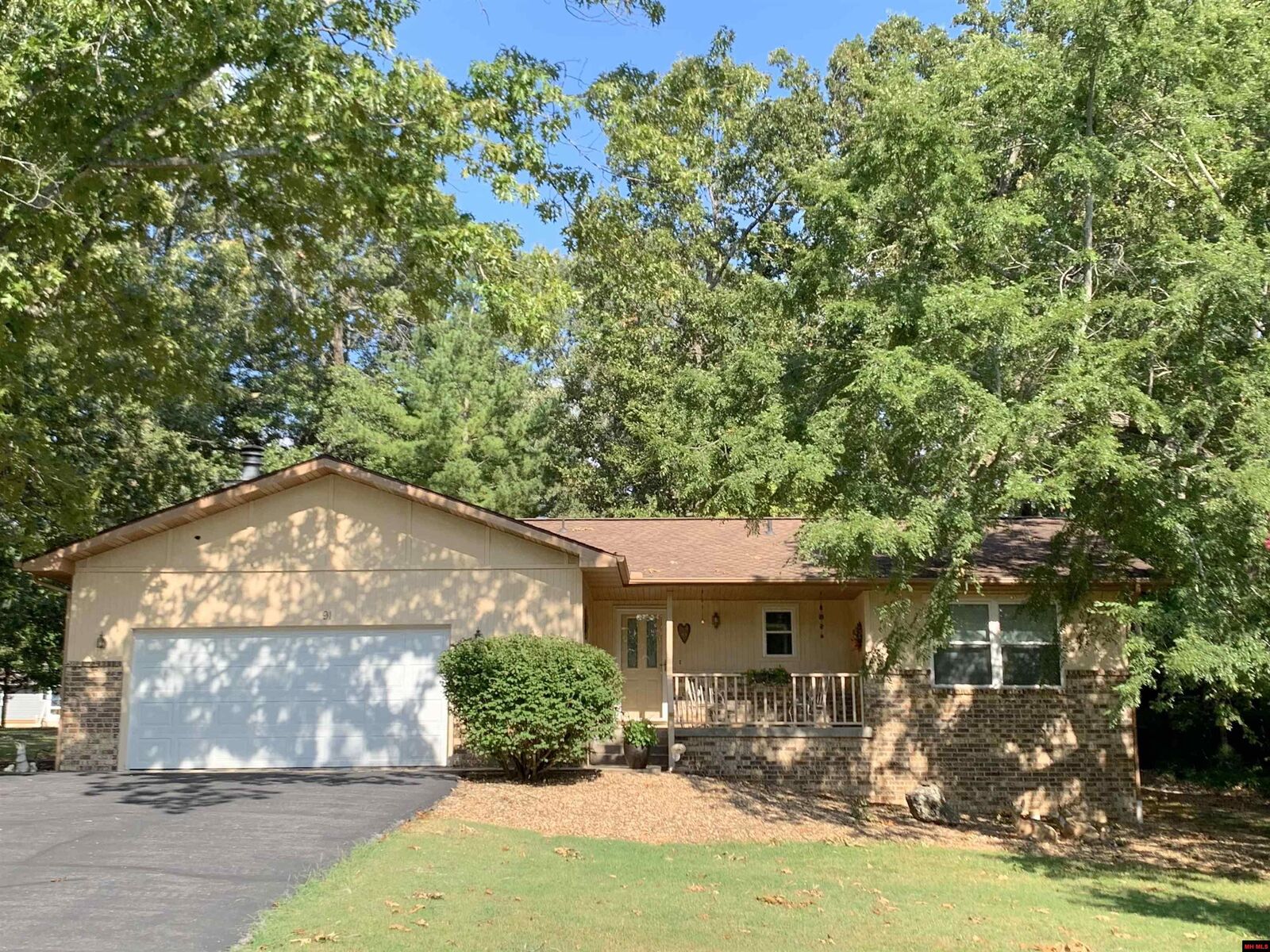 Property Photo: 91 Hickory Ridge Drive AR 72653