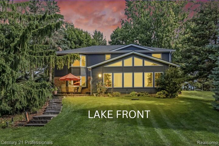 Property Photo: 1463 Pebble Creek Drive MI 48455 8923