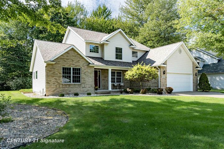 Property Photo: 2515 Hearthstone Circle MI 48642