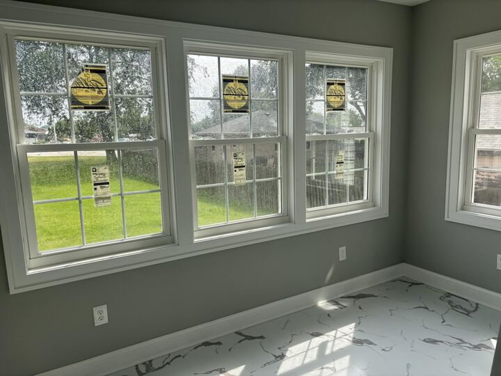 Property Photo: 2402 Eaton Ln WI 53404