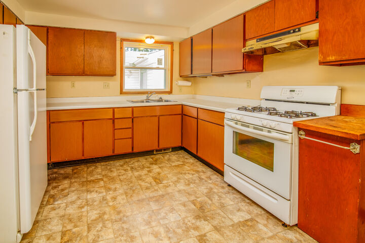 Property Photo: 405 N Finch St WI 53032
