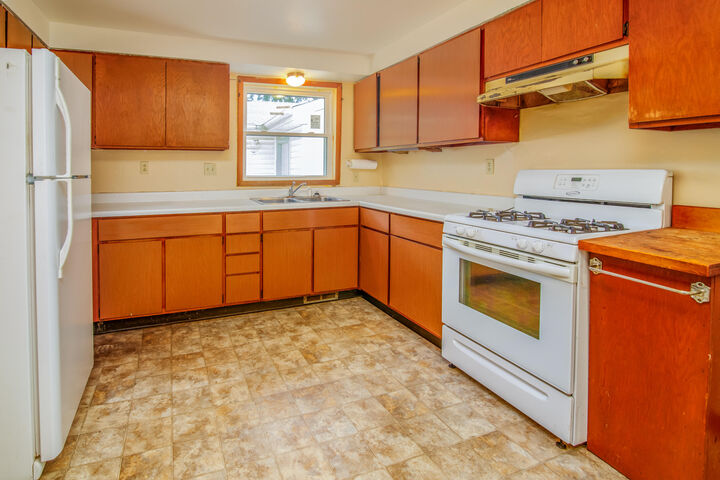 Property Photo: 405 N Finch St WI 53032
