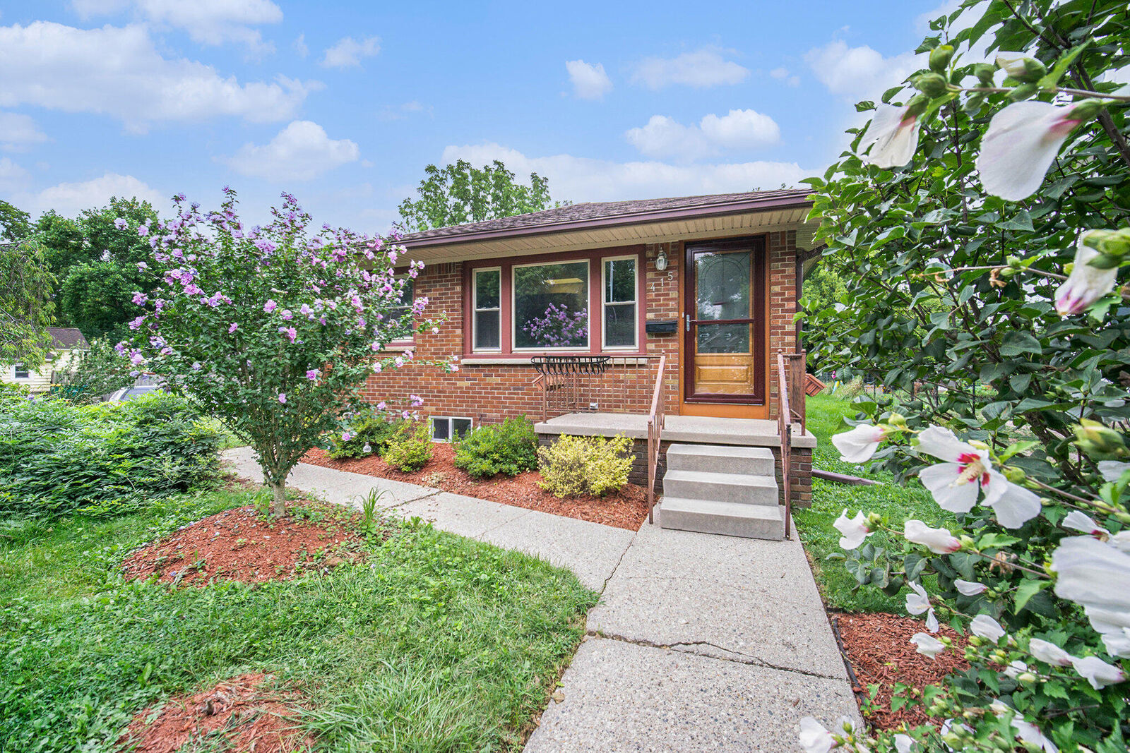 Property Photo:  415 N Ann Arbor Street  MI 48176 