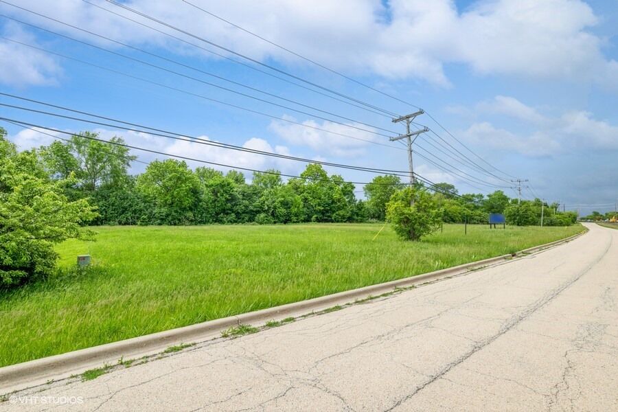 Property Photo:  4437-4495 W Kennedy Drive  IL 60031 