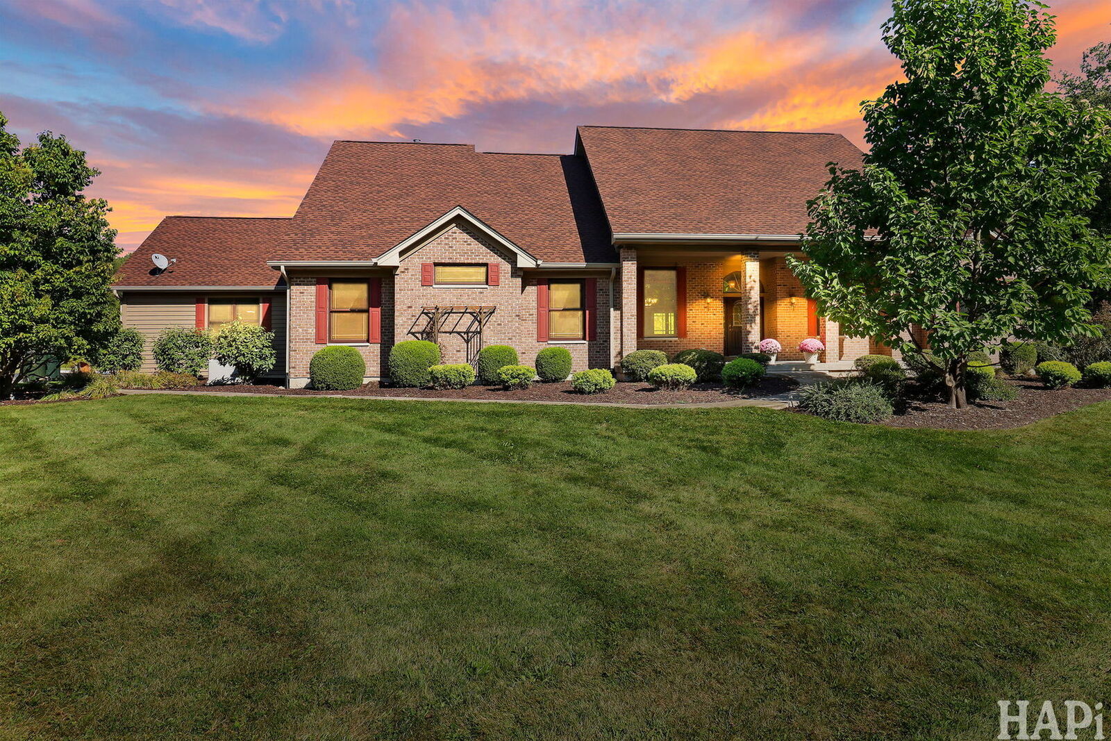 Property Photo: 9014 Glacier Ridge IL 60071