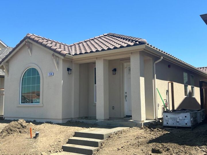 789 Aurora Way  King City CA 93930 photo