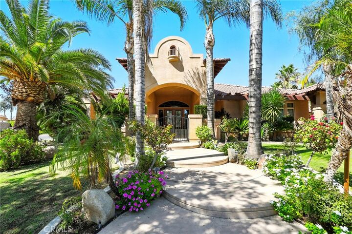 13204 Michaelangelo Drive  Bakersfield CA 93314 photo