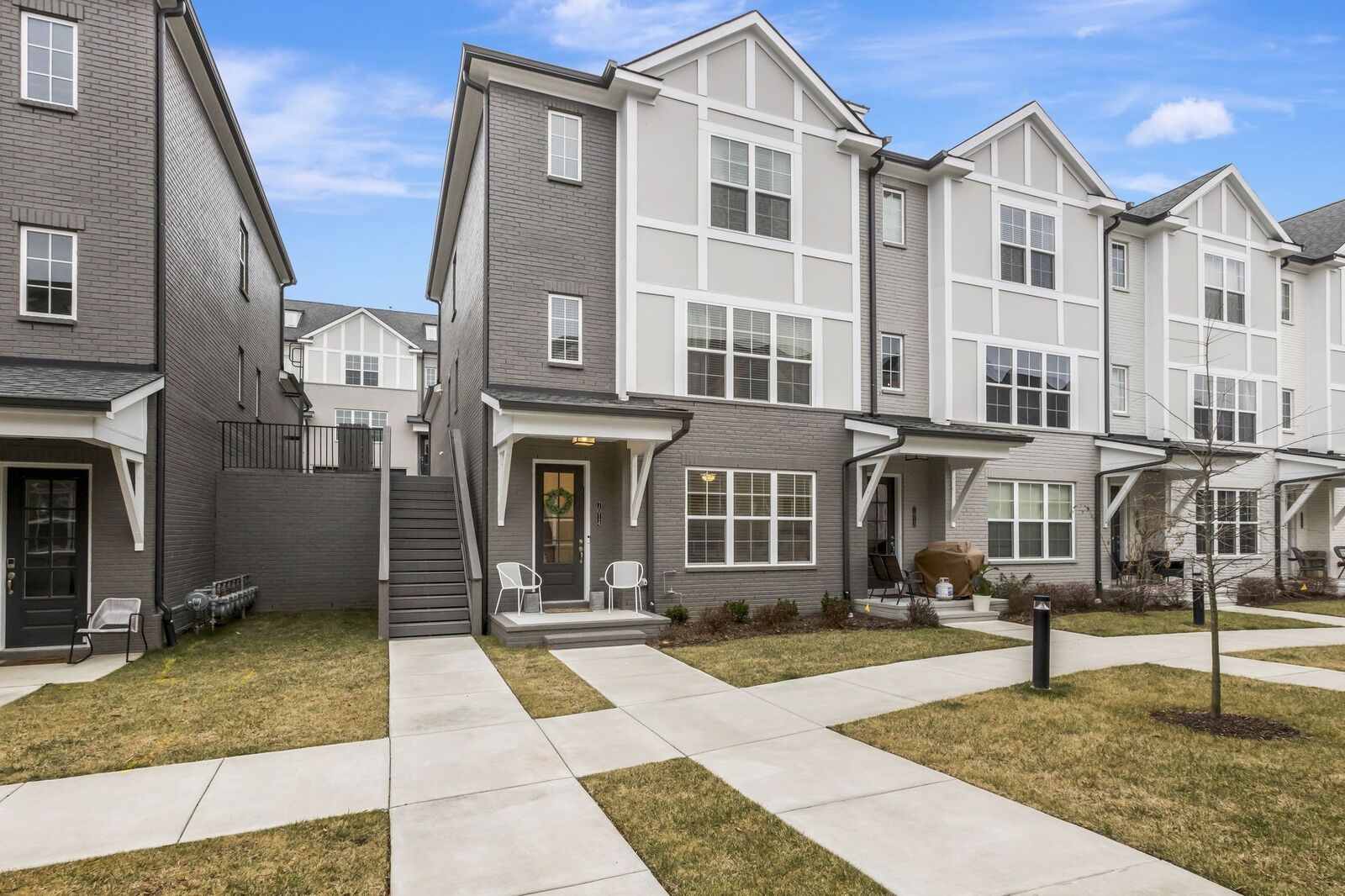 Property Photo:  7014 Westside Cir  TN 37205 