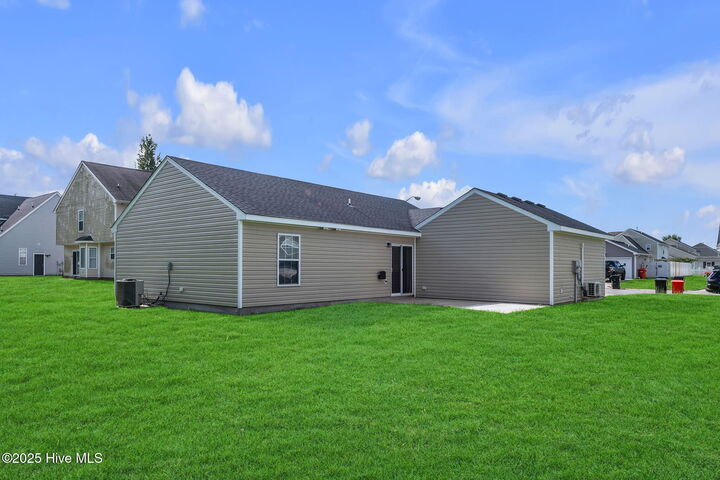 Property Photo: 2001 Eleuthera Way NC 27909