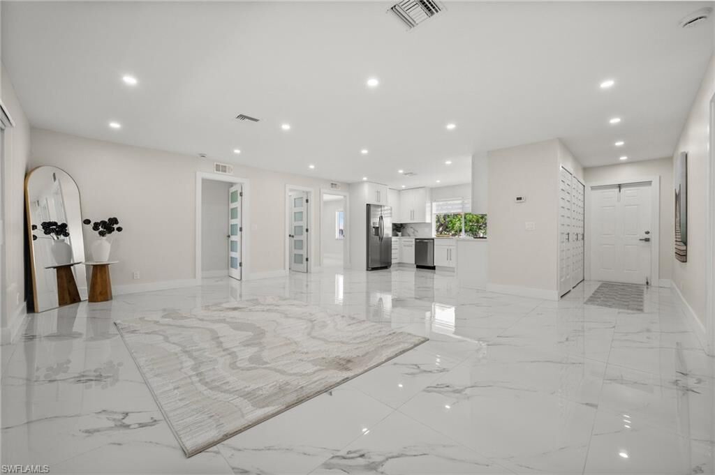 Property Photo: 292 Winners Cir 2776 FL 34112