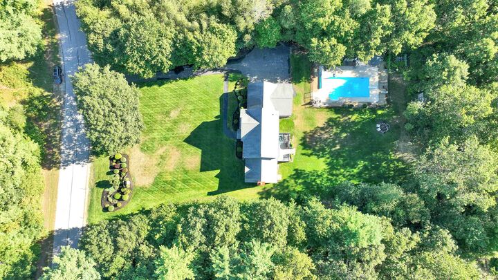 Property Photo:  195 Steam Mill Road  NH 03032 