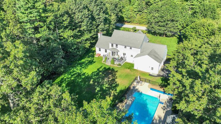 Property Photo:  195 Steam Mill Road  NH 03032 