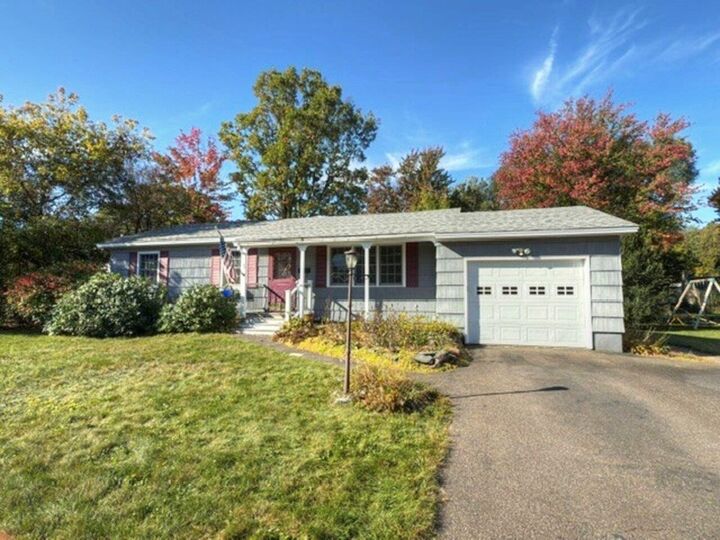 98 Logwood Street  South Burlington VT 05403 photo