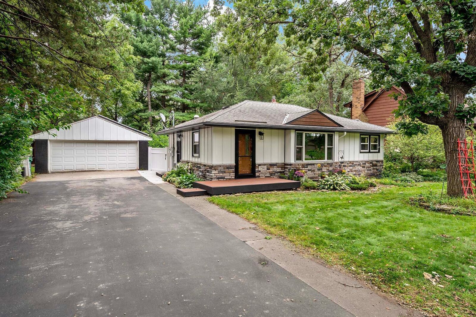 Property Photo: 7541 Alden Way NE MN 55432