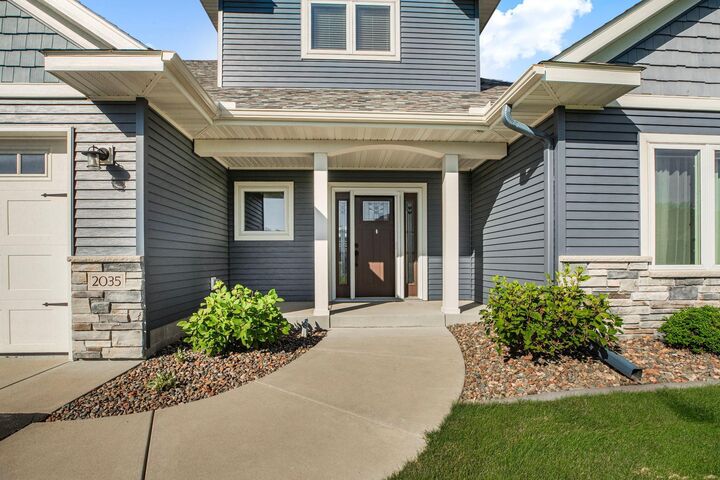 Property Photo:  2035 Sandstone Loop N  MN 56377 