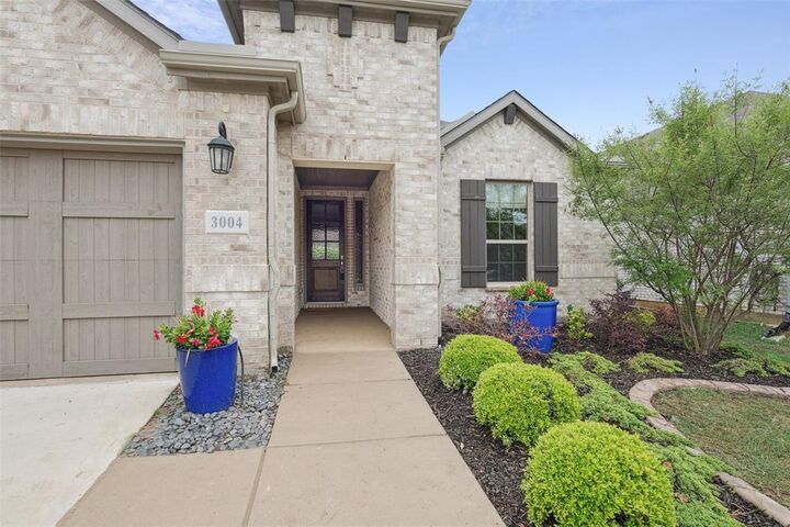 Property Photo:  3004 Culver Avenue  TX 75009 