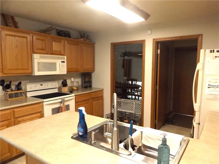 Property Photo: 107 Lancelot Lane AR 72619