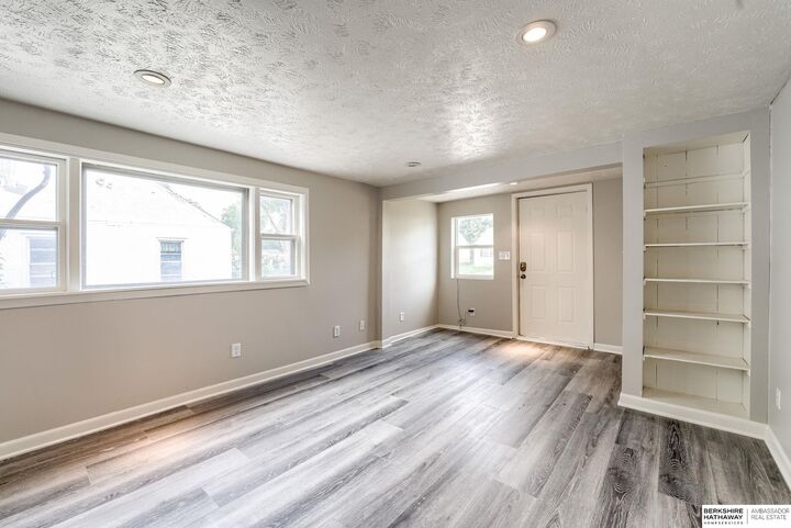 Property Photo: 2503 Wayne Street NE 68005