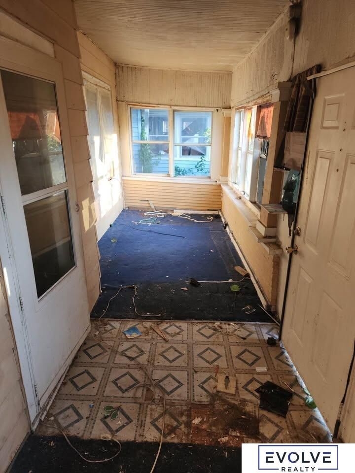 Property Photo: 4131 N 19th Street NE 68110