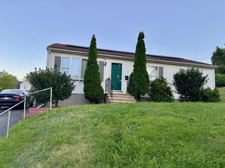 54 Kenberma Rd  Worcester MA 01604 photo