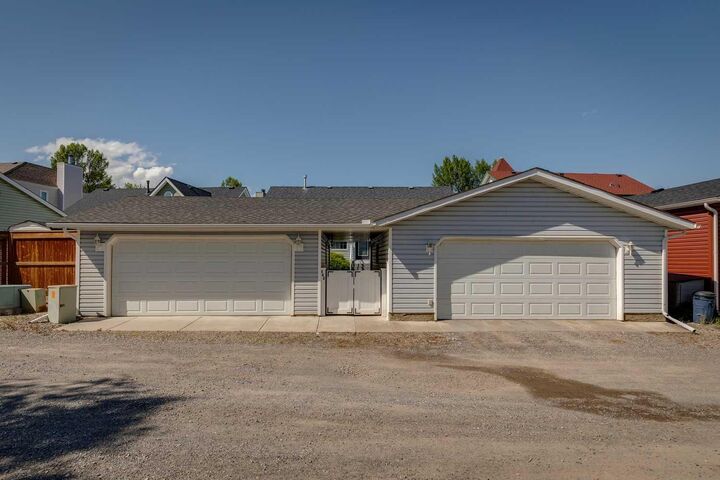 Photo de la propriété:  143 Westridge Close  AB T1S 1N4 
