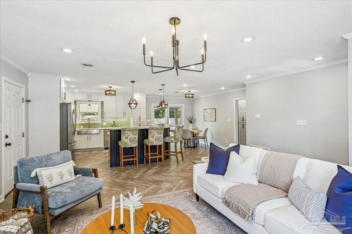 Property Photo: 3241 Whistler Dr FL 32503