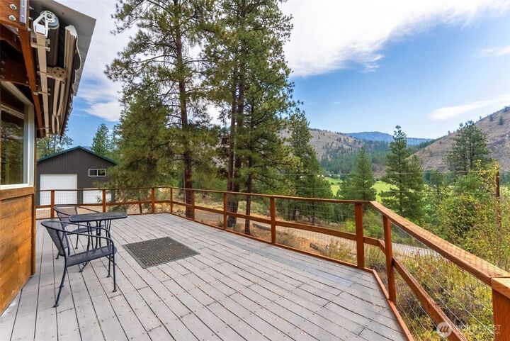 Property Photo: 599 West Chewuch Road WA 98862