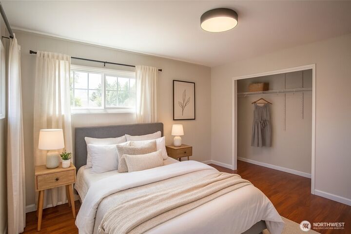 Property Photo:  310  Y Street SW  WA 98501 