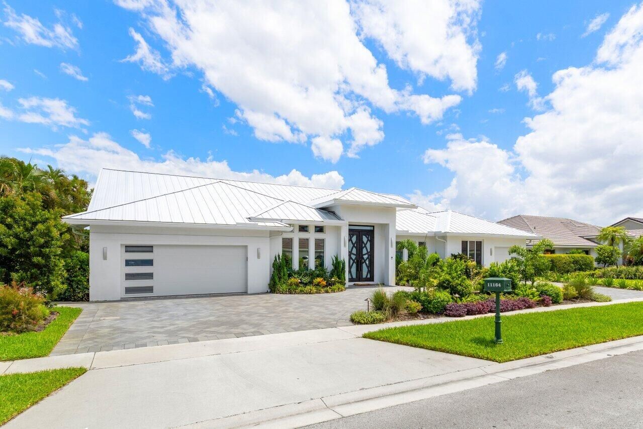 Property Photo: 11164 Boca Woods Lane FL 33428