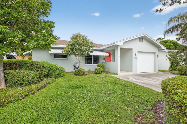Property Photo: 1715 N K Street FL 33460