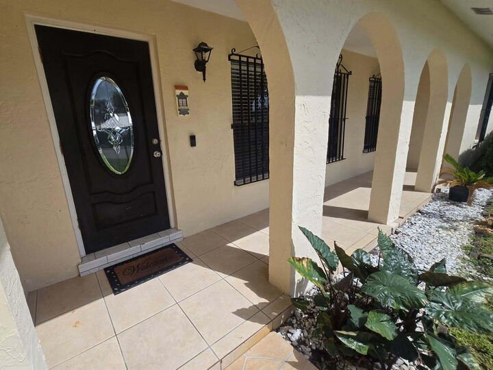 Property Photo: 6504 Heather Way FL 33406