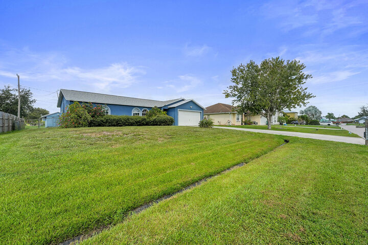 1642 SW McAllister Lane  Port Saint Lucie FL 34953 photo