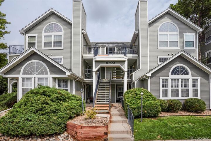 Property Photo:  6702 S Ivy Way B6  CO 80112 