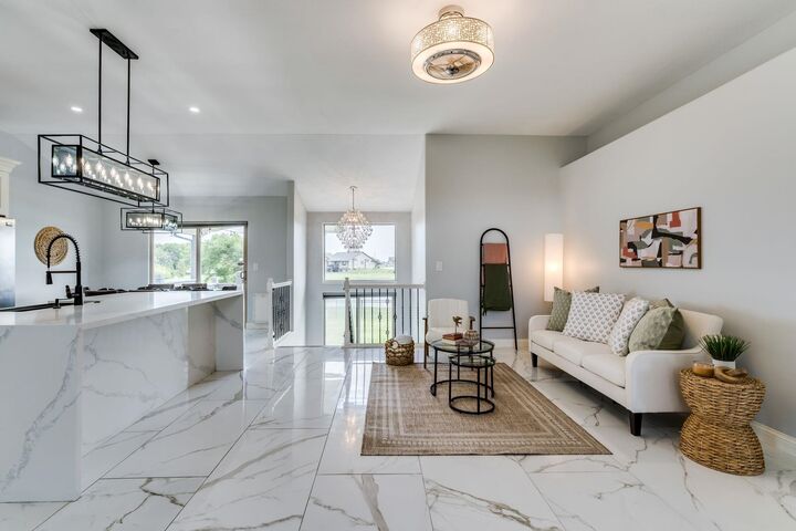 Property Photo: 2212 S Michelle St KS 67207