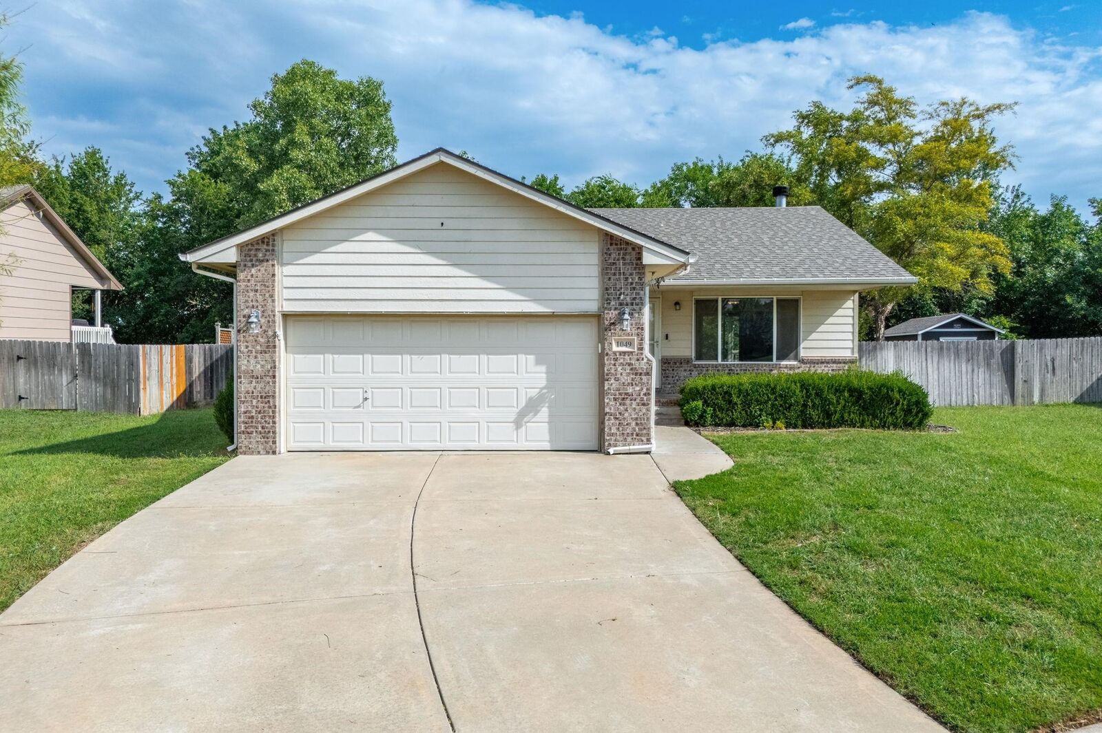 Photo de la propriété:  1049 E Splitwood Way Ct  KS 67037 