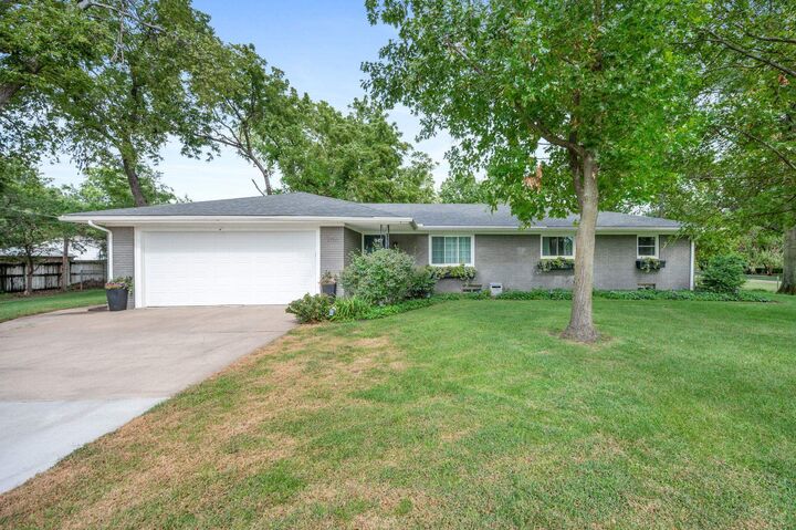 3750 S Ridge Rd  Wichita KS 67215 photo