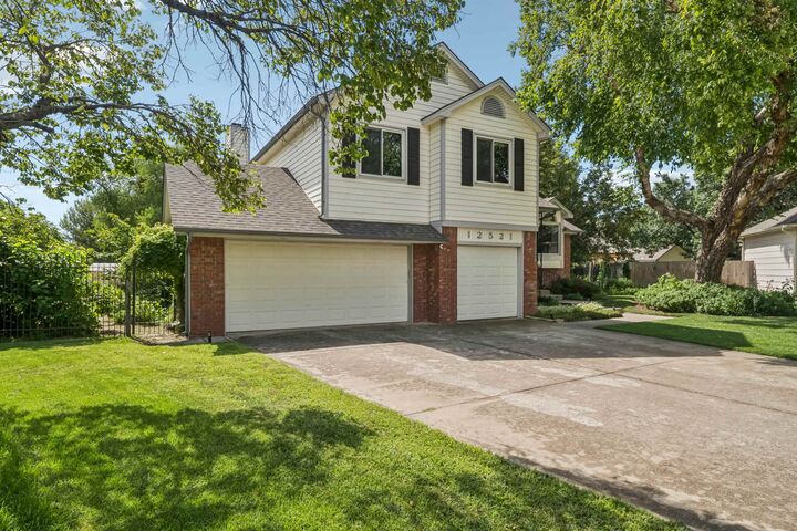 Property Photo: 12521 W Hardtner Ct KS 67235