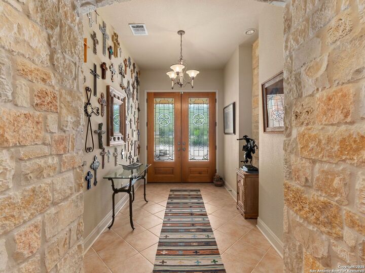 Property Photo:  14933 Seven L Trail  TX 78023 