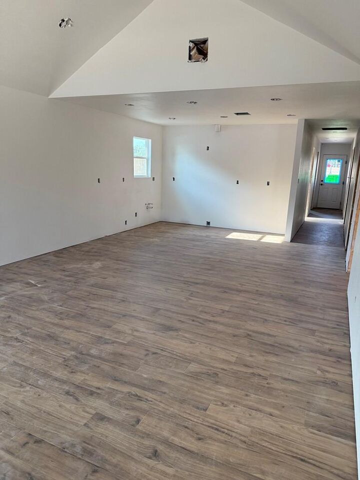 Property Photo: 1806 Ellis St TX 76905