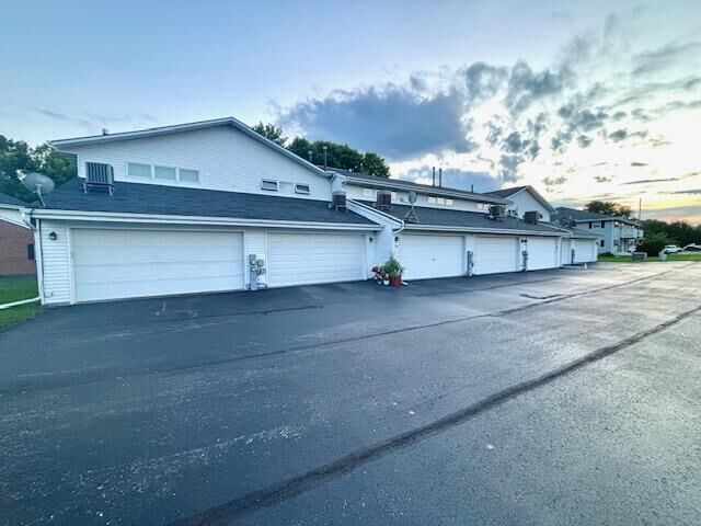Property Photo: 1444 Canyon Drive 11 WI 53546