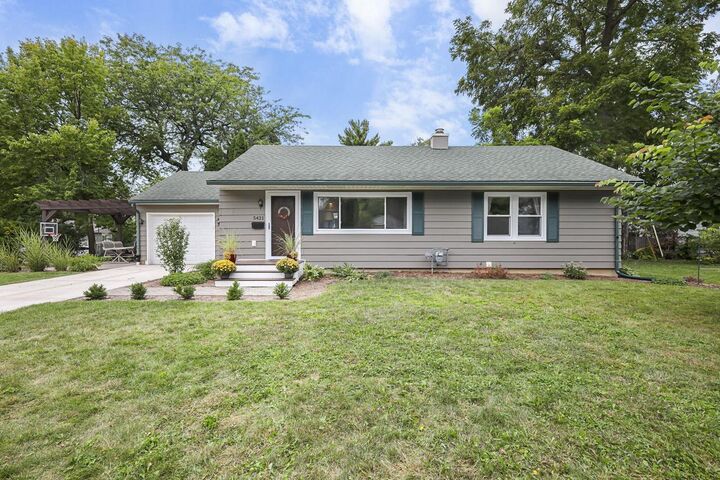 Property Photo:  5421 Admiral Drive  WI 53716 