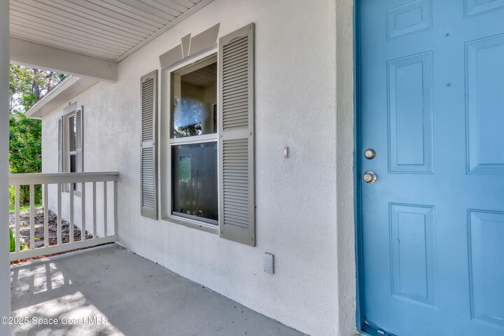 Property Photo: 338 Halloran Street SE FL 32909