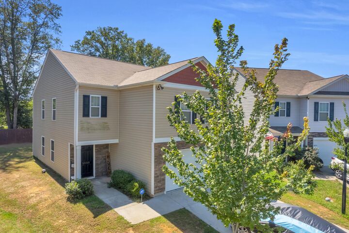 Property Photo: 1055 Summerlin Trail SC 29334