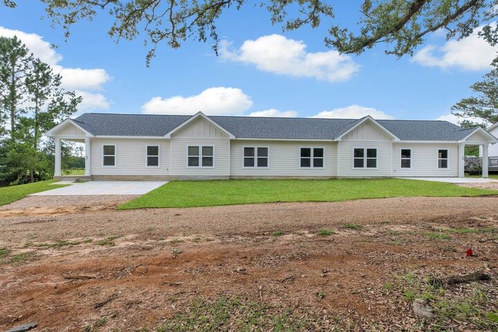 Property Photo: 50 Capri Lane FL 32344