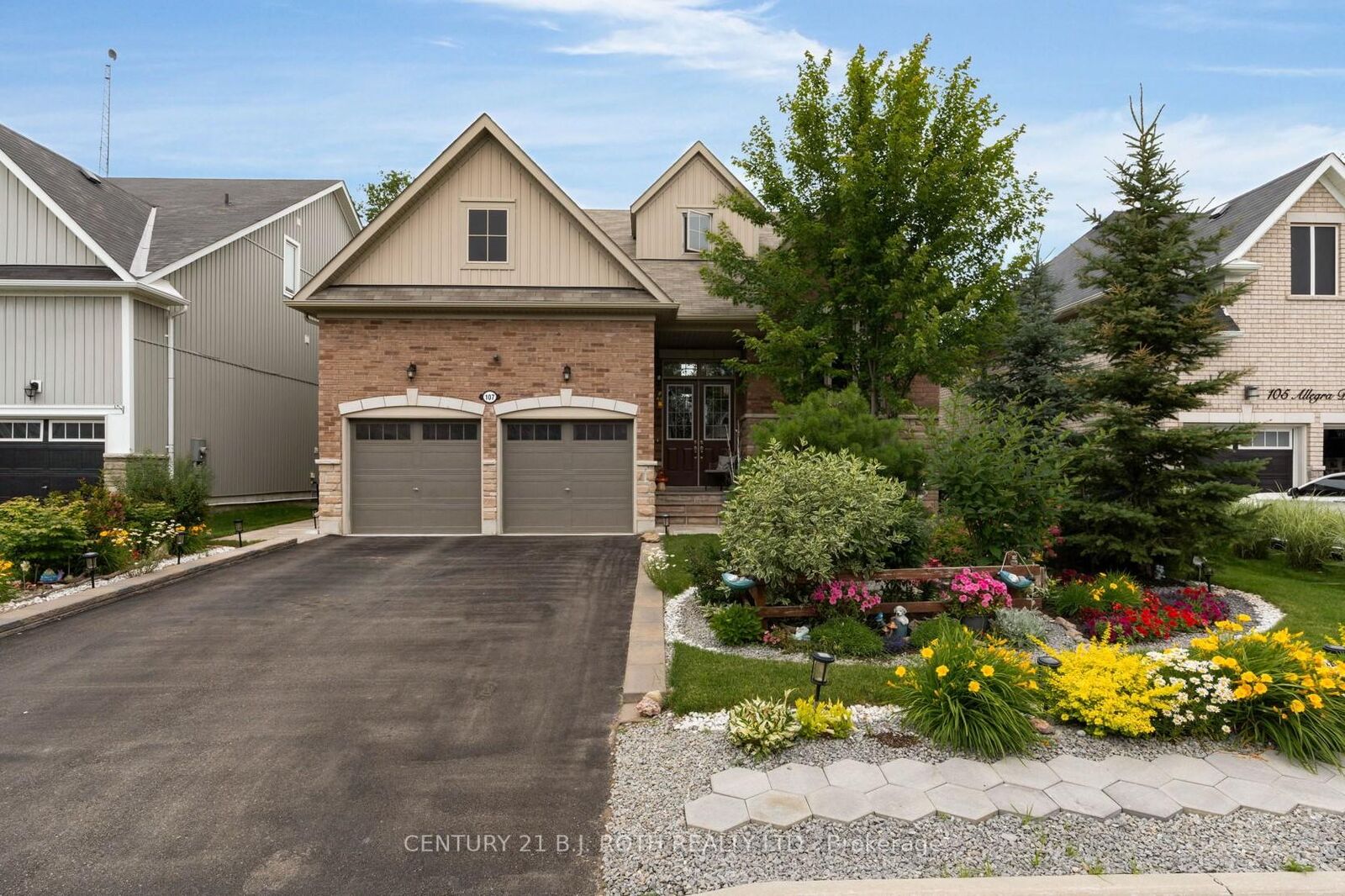 Photo de la propriété: 107 Allegra Drive ON L9Z 0H5