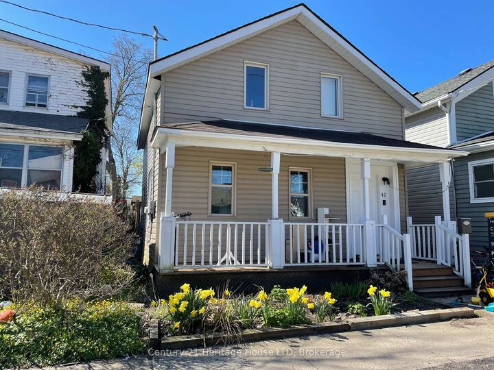 42 Forsythe Street  Fort Erie ON L2A 1X2 photo