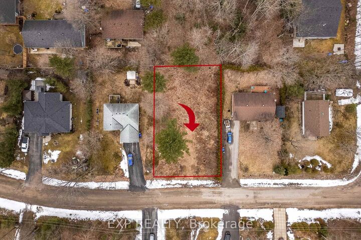 Property Photo:  98 Rue Vanier N/A  ON L9M 0J2 